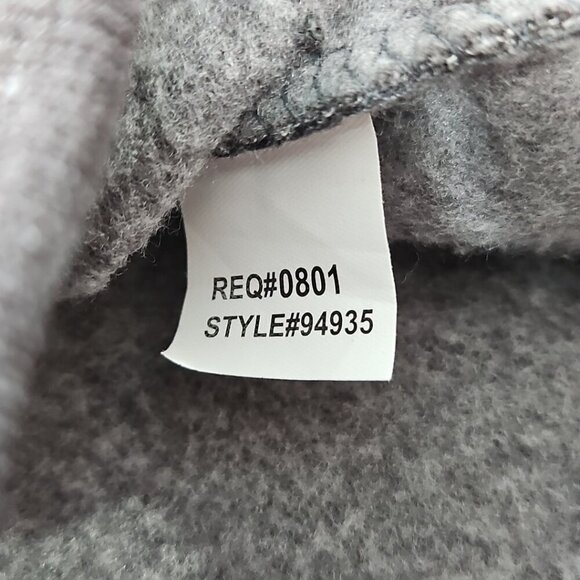 NWT Stitches Atlanta Braves MLB Men's X-Large V-Neck Hooded Grey Sweatshirt NEW - Picture 7 of 16